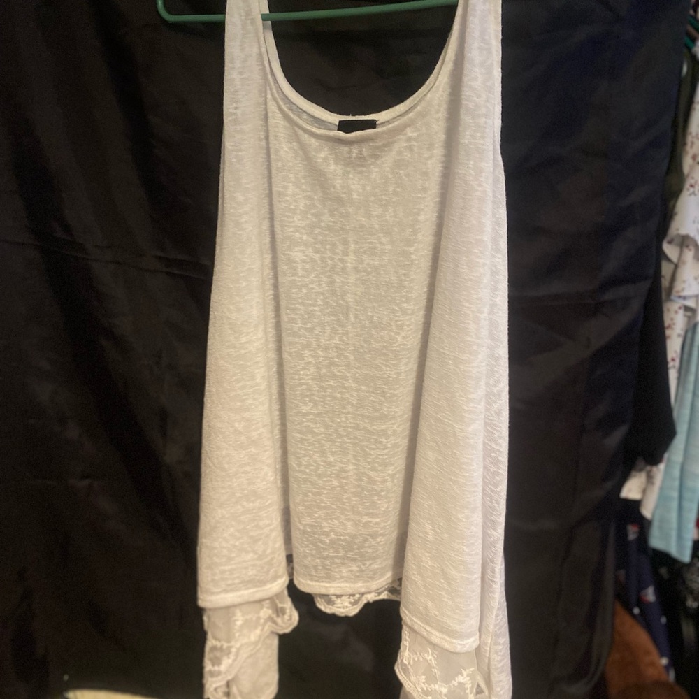 Torrid White Lace Hem Tank Top